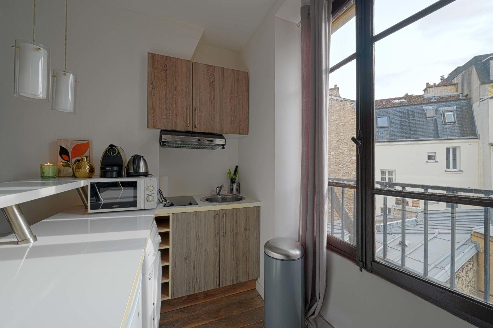 Apartment Charming Near Champs De Mars Paris